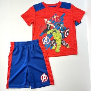 Marvel Averagers Boys Size 4 outfit 2 Piece Set Tee Shirt + Shorts